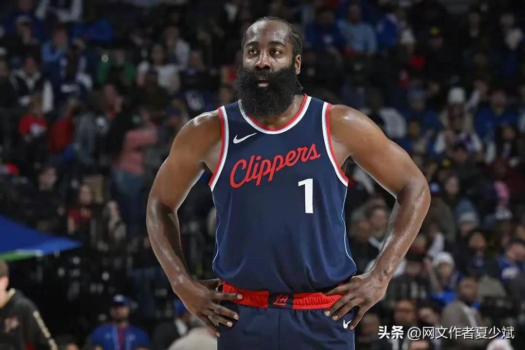 哈登伤愈复出，失利首场表现抢眼，塞尔维亚队球迷欢呼！